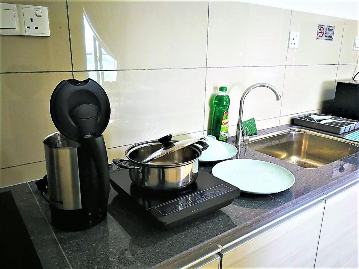 Miracle Woodsbury Habour Place 버터워스 외부 사진