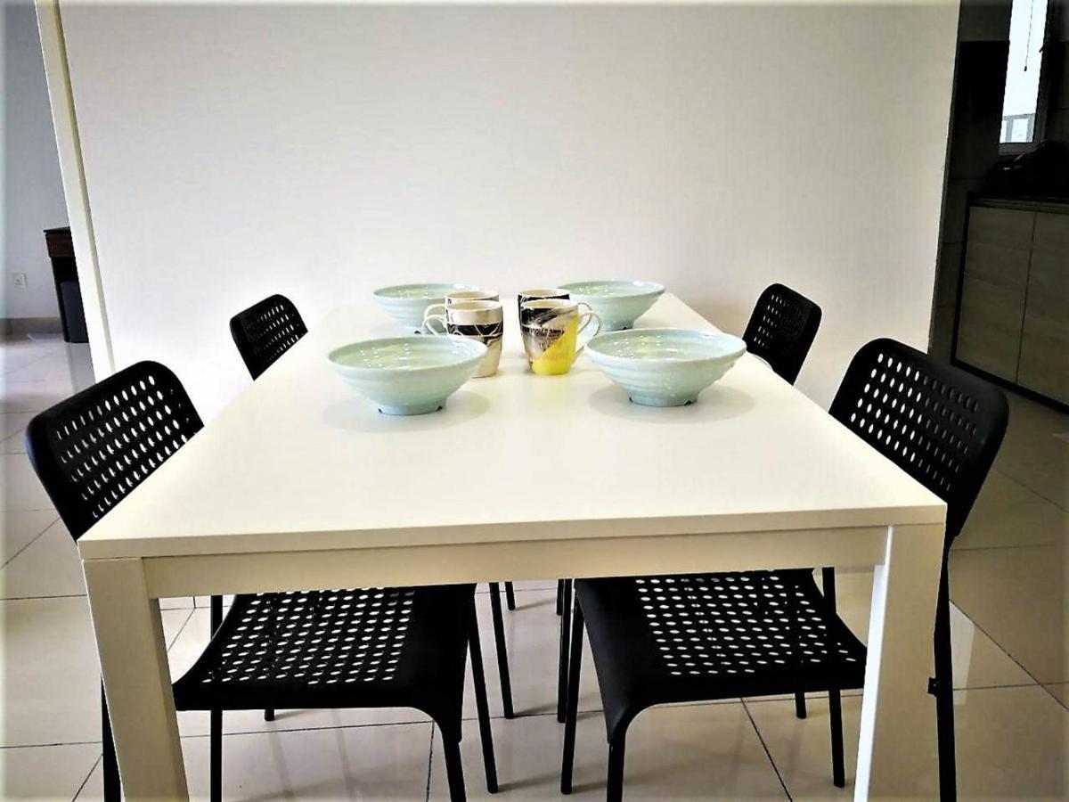 Miracle Woodsbury Habour Place 버터워스 외부 사진